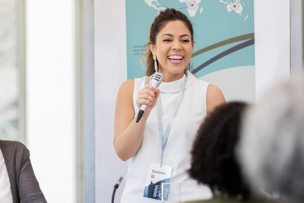 booster sa presence en public